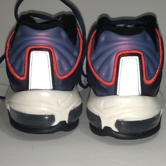 Air Max Deluxe - Picture 6 of 8